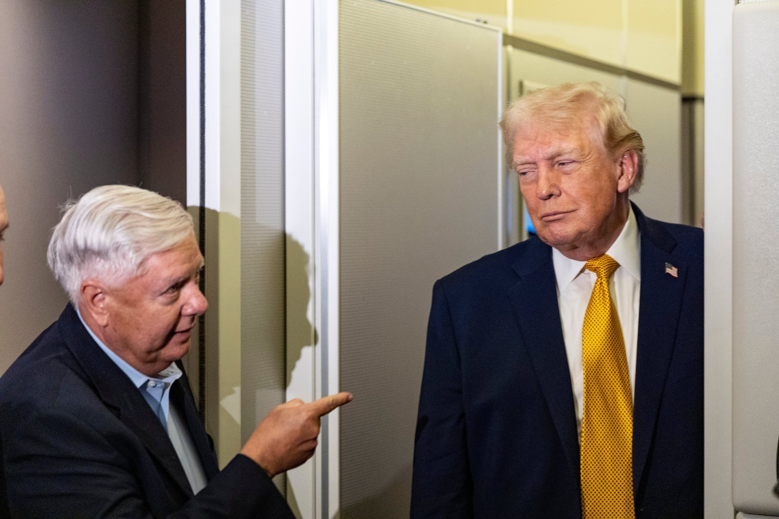 ប្រធានាធិបតី Donald Trump ត្រូវបានគេរំពឹងថានឹងនិយាយនៅឯវិហារជាមួយ Sean Hannity របស់ Fox News និងមេដឹកនាំអភិរក្សដទៃទៀត។
