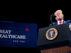 Newsom បោកប្រាស់ Trump ជុំវិញការសន្យារយៈពេលជាច្រើនទសវត្សរ៍របស់គាត់អំពីផែនការថែទាំសុខភាពថ្មី។