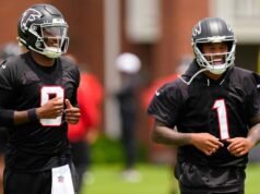 Falcons បានចាកចេញពីជំរុំហ្វឹកហាត់ជាមួយ QB មួយគ្រាប់ ខណៈដែល Tua Tagovailoa អវត្តមានដោយសាររបួសស្រាល