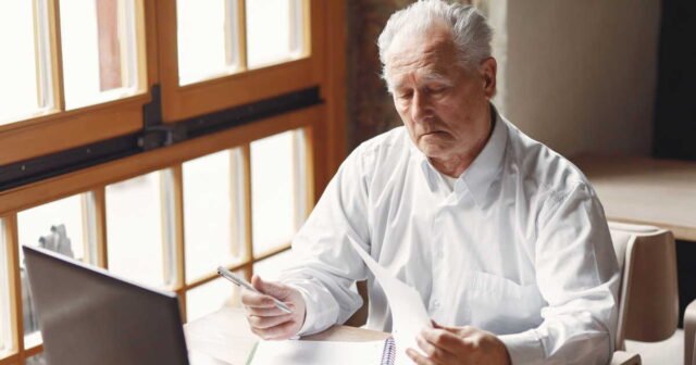 1785422033_emploi-des-seniors-nouveau-record-en-france-mais-toujours-loin-de-nos-voisins-europeens.jpg