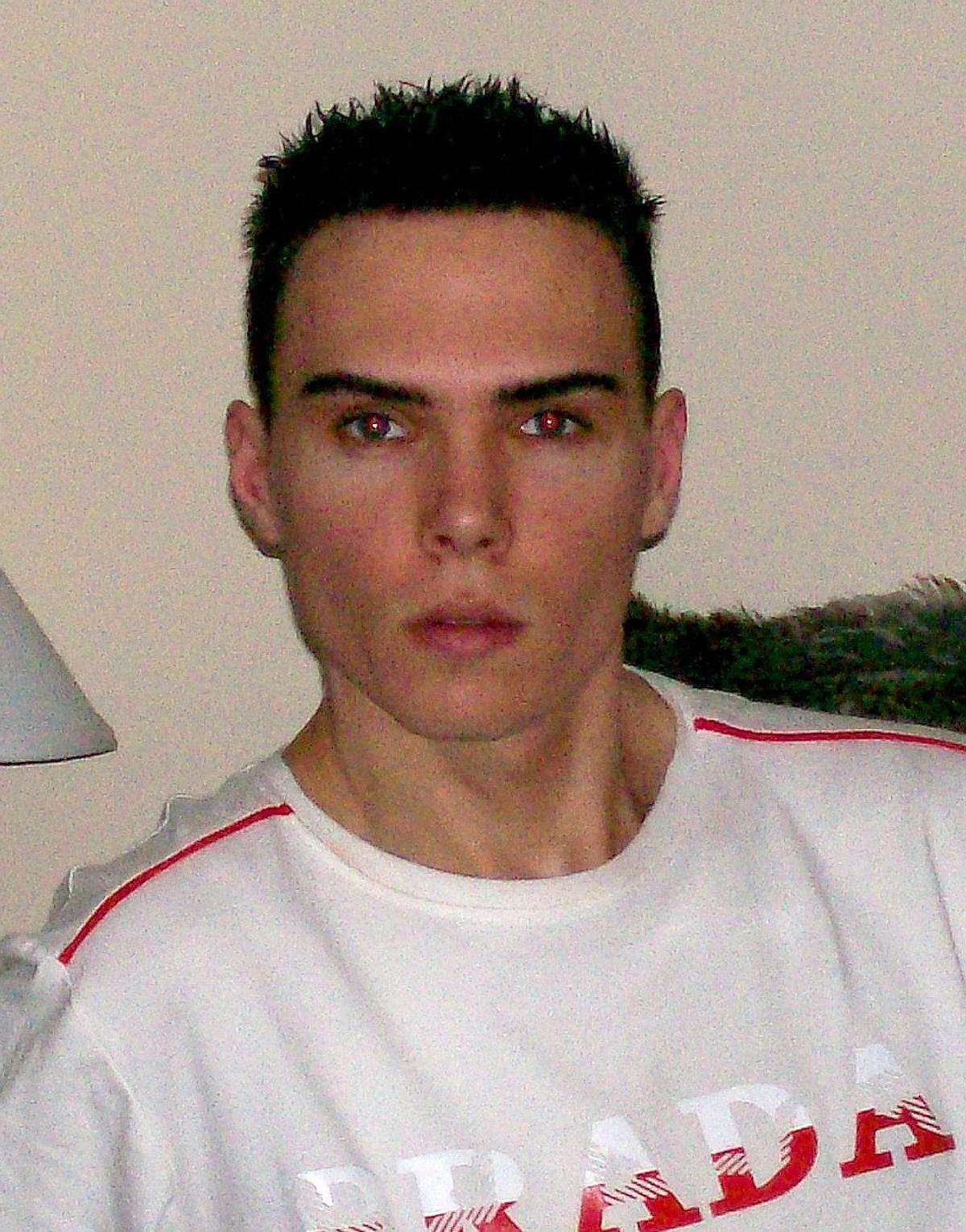 Luka Magnotta កំពុង​ជាប់​ទោស​មួយ​ជីវិត