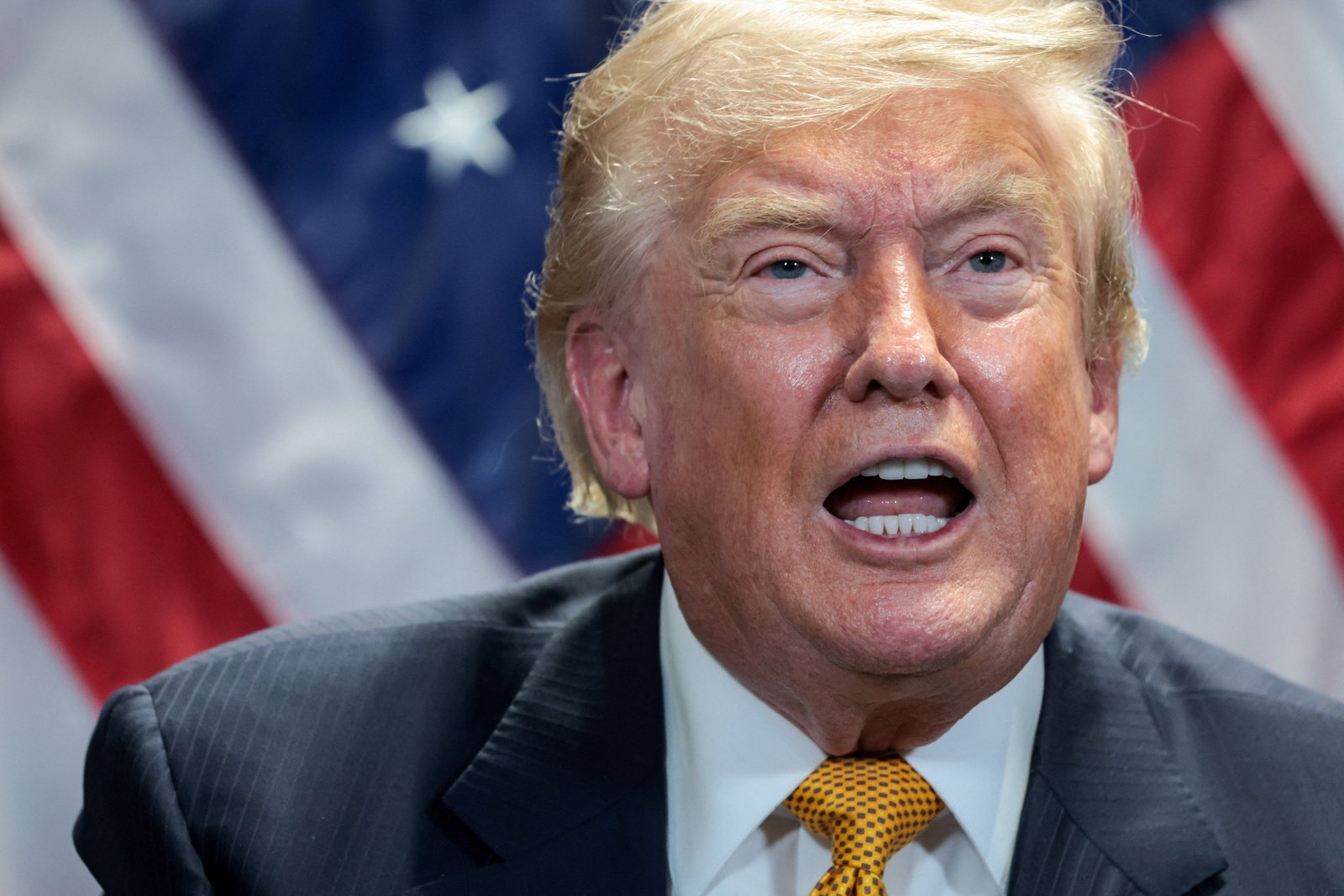 ប្រធានាធិបតីអាមេរិកលោក Donald Trump ថ្លែងក្នុងជំនួបទ្វេភាគីជាមួយប្រធានាធិបតីស៊ីរី Ahmed al-Sharaa
