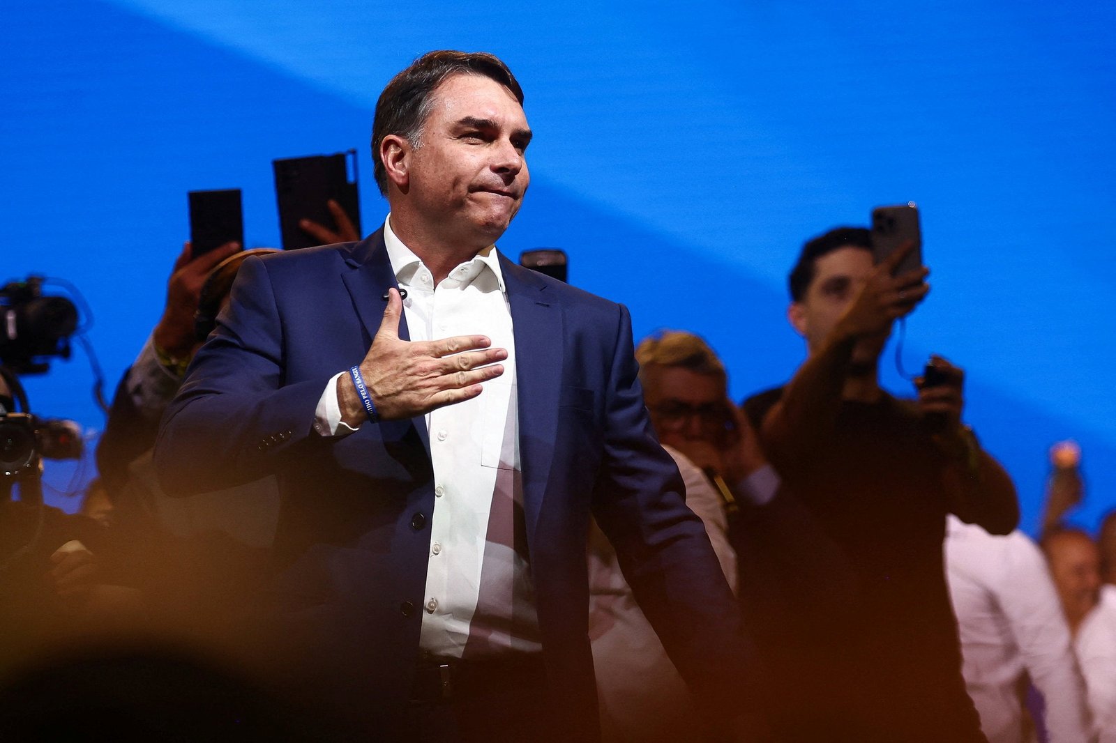 ព្រឹទ្ធសមាជិក Flavio Bolsonaro ត្រូវបានប្រកាសថាជាបេក្ខជនសម្រាប់ការបោះឆ្នោតប្រធានាធិបតីប្រេស៊ីលក្នុងខែកក្កដា