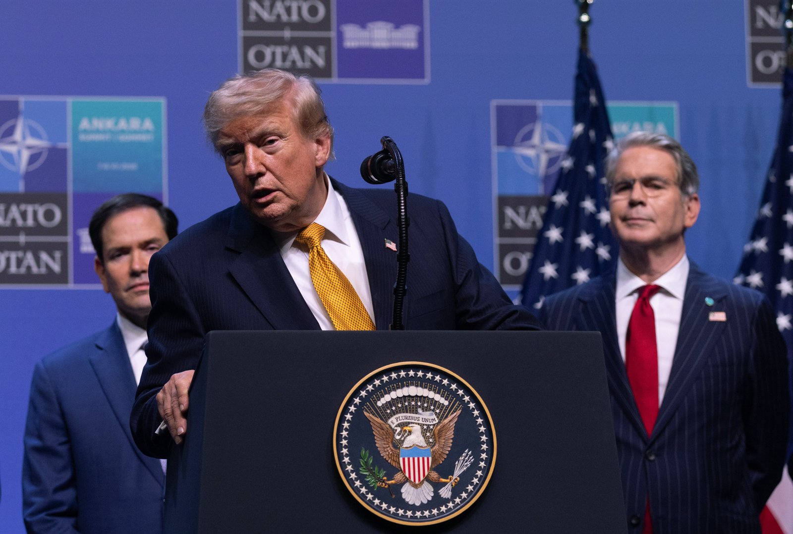 លោក Trump បាននិយាយម្តងហើយម្តងទៀតថា អ៊ីរ៉ង់បានព្យាយាមសម្លាប់គាត់ មុនពេលគាត់ឡើងយន្តហោះ Boeing Air Force One ចាស់