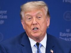 រដ្ឋបាល Trump វាយប្រហារប្រទេសចំនួន 60 ជាមួយនឹងរលកពន្ធថ្មី។