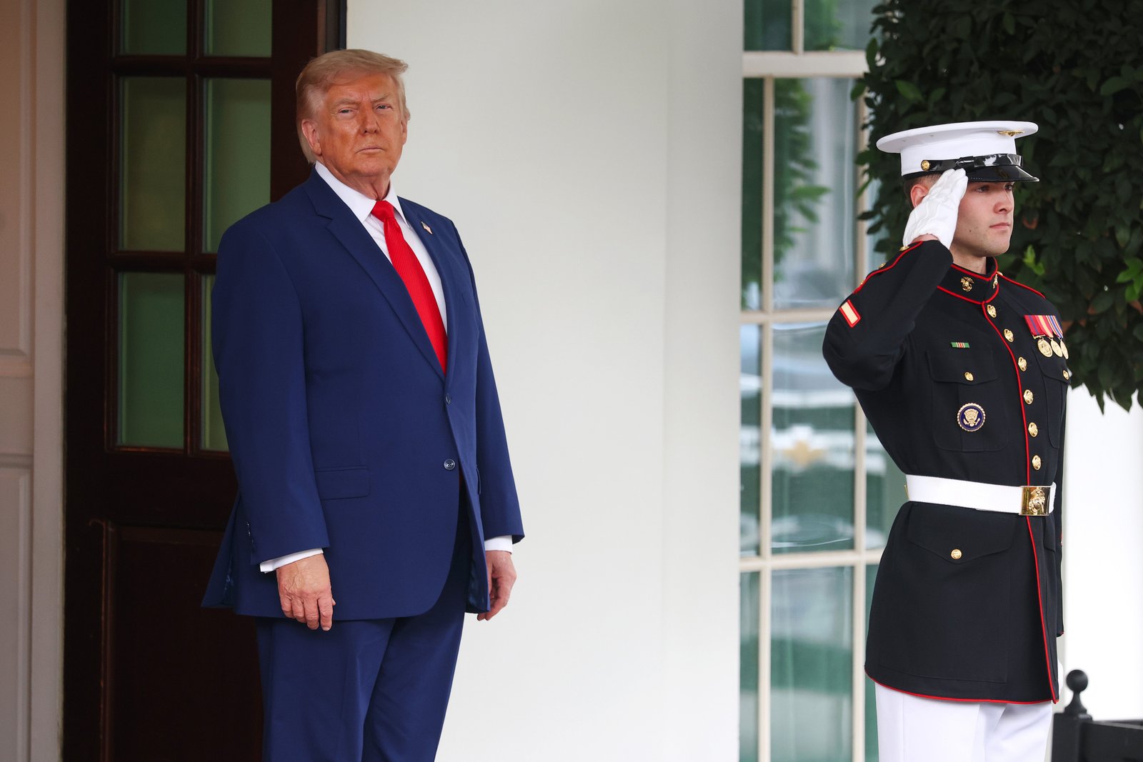 Trump ធ្លាប់ប៉ះទង្គិចជាមួយ Miliband