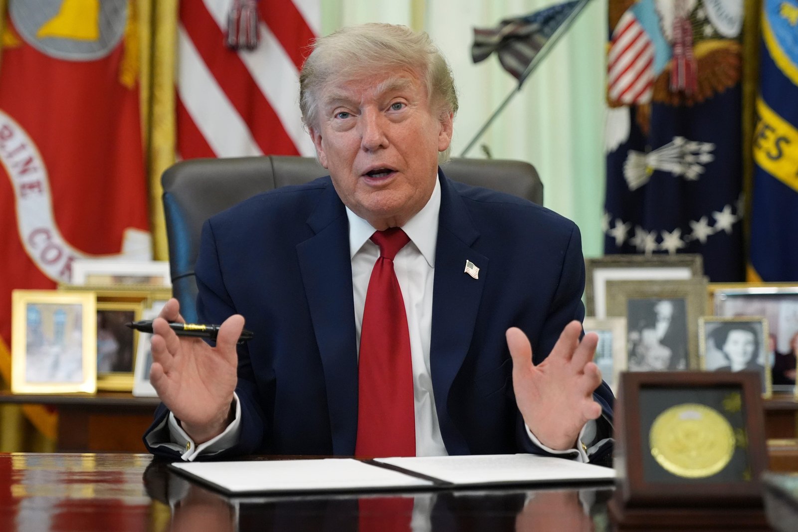 លោក Trump បានប្តេជ្ញានៅលើប្រព័ន្ធផ្សព្វផ្សាយសង្គមកាលពីថ្ងៃចន្ទថានឹងបន្តការប្រយុទ្ធប្រឆាំងនឹងអ្វីដែលលោកហៅថា 
