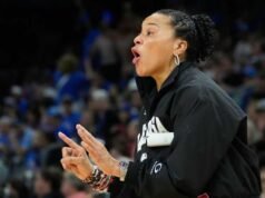 ការប្រកួតនារី NCAA ដើម្បីឈានដល់កំពូល 16 ដោយចំណាត់ថ្នាក់ពិតប្រាកដនៅឆ្នាំក្រោយ