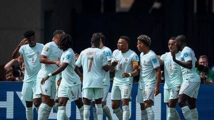 Ousmane Dembele, Kylian Mbappé និង​កីឡាករ​នៃ​ក្រុម​ជម្រើស​ជាតិ​បារាំង​ក្នុង​អាវ​ពណ៌​បៃតង ថ្ងៃទី 26 ខែ​មិថុនា ឆ្នាំ 2026 អំឡុង​ការ​ប្រកួត World Cup ជាមួយ​ន័រវែស ក្នុង​ទីក្រុង Boston (សហរដ្ឋអាមេរិក)។ (AYMAN AREF / NURPHOTO / AFP)