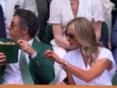 អាកប្បកិរិយារបស់ Rory McIlroy នៅក្នុងប្រអប់ Wimbledon Royal ត្រូវបានរិះគន់ ខណៈដែលភរិយារបស់គាត់ Erica Stoll ត្រូវបានព្យួរក | វាយកូនហ្គោល | កីឡា
