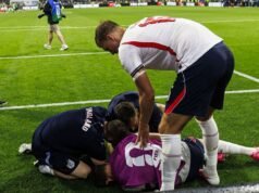 លោក Thomas Tuchel បញ្ជាក់ថា Jordan Henderson ត្រូវប្រញាប់ទៅមន្ទីរពេទ្យ បាល់ទាត់ | កីឡា