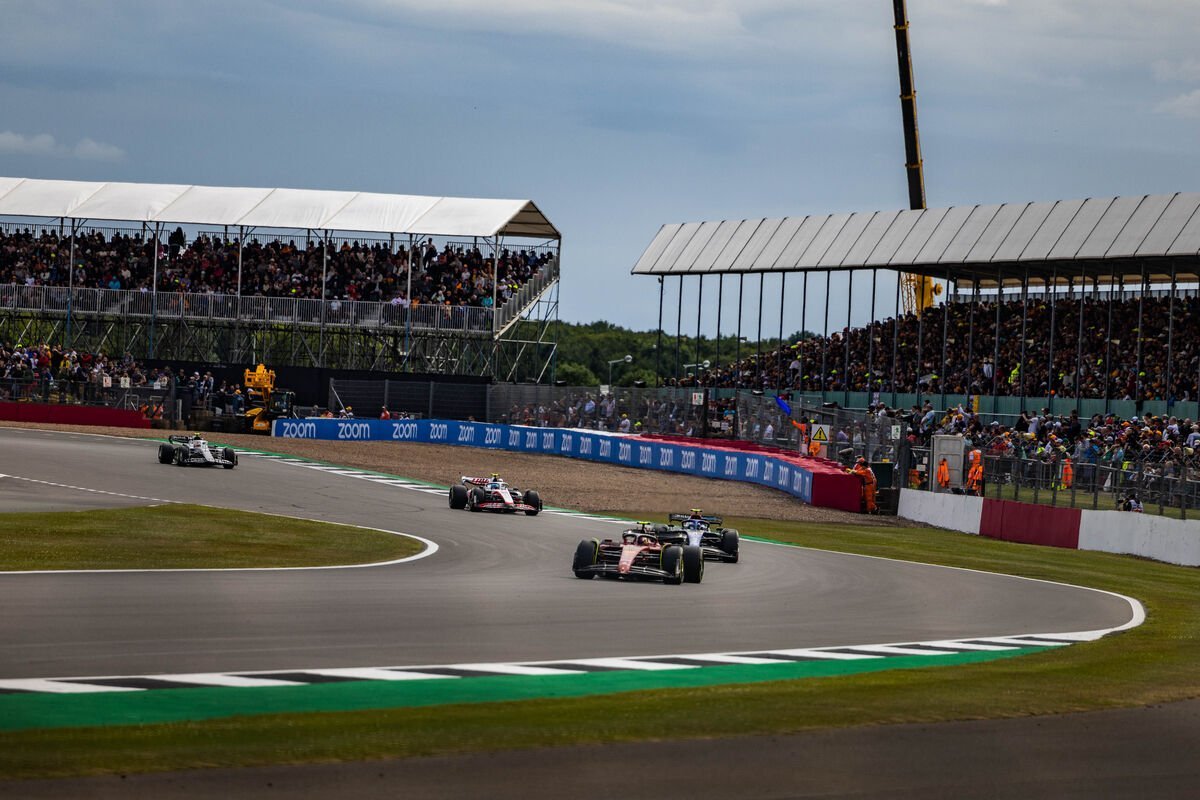 បទពិសោធន៍ Formula 1 រស់នៅជាមួយ Gullivers Travel