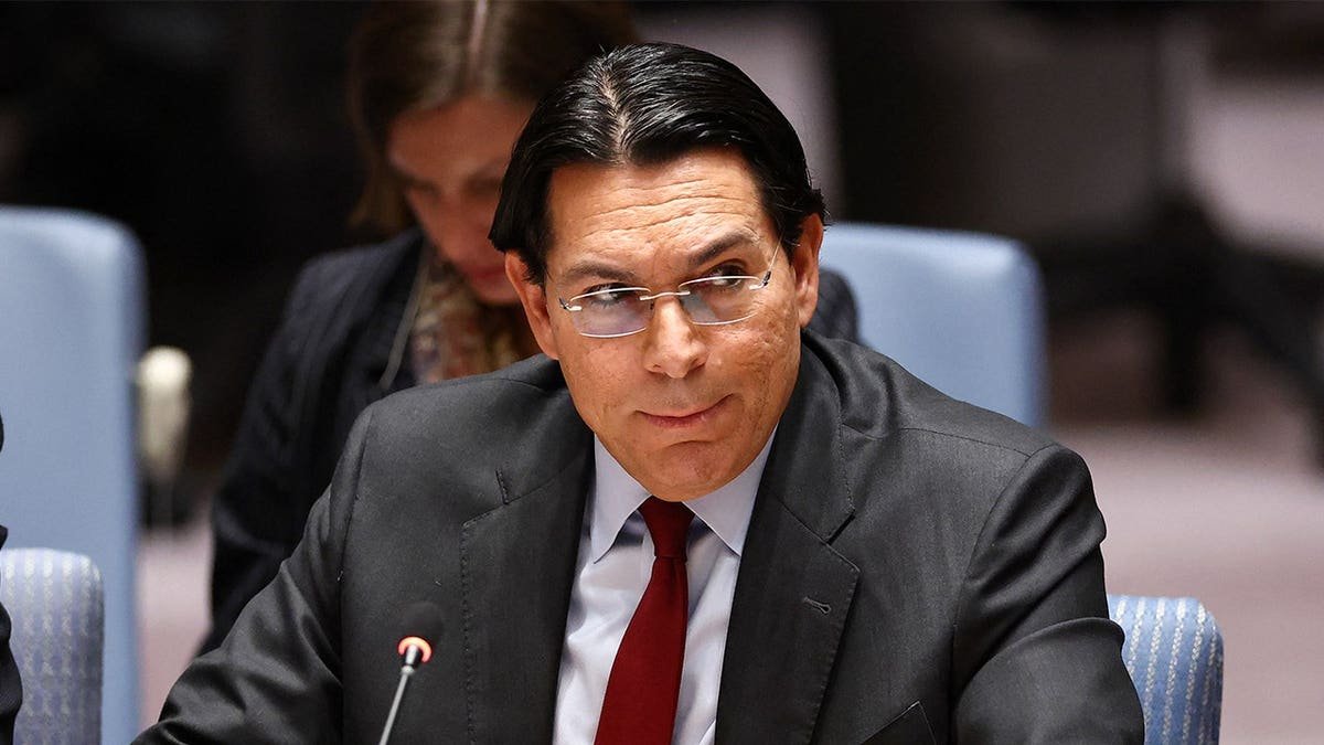 លោក Danny Danon ឯកអគ្គរដ្ឋទូតអ៊ីស្រាអែល