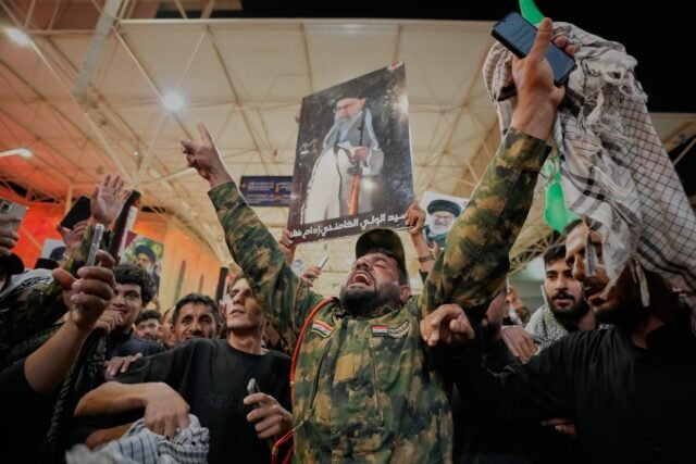 APTOPIX_Iraq_Khamenei_Funeral_34259.jpg