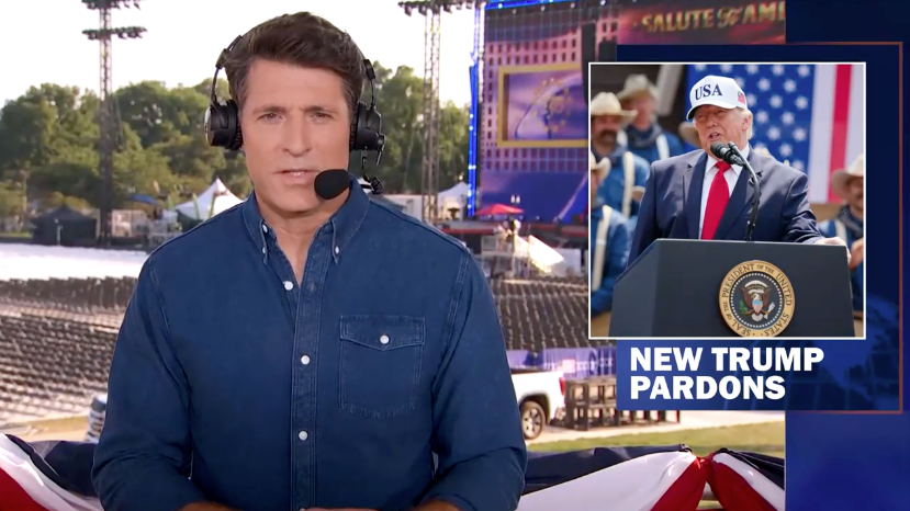 យុថ្ការបស់ CBS Evening News លោក Tony Dokoupil ត្រូវបានគេរាយការណ៍ថាបានរំខានការផ្សាយថ្ងៃទី 4 ខែកក្កដាកាលពីថ្ងៃសៅរ៍ដោយរង់ចាំមួយម៉ោងសម្រាប់ការណែនាំក្នុងអំឡុងពេលពិសេស 3 ម៉ោង។