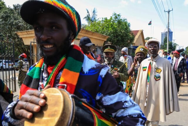 Kenya_Marijuana_11126.jpg