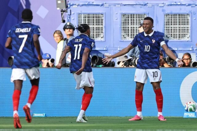 OG-10687407-1200-800-c179168_upload-1-cbzrnwgscpo1-france-v-sweden-roun-44504875.jpg