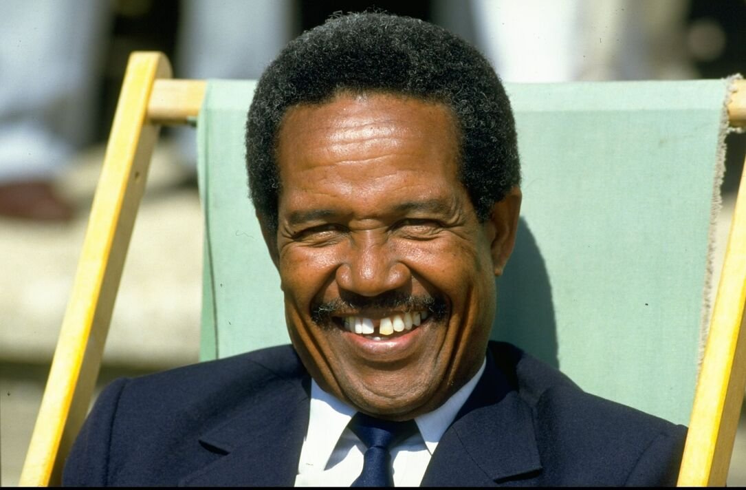 Sir Gary Sobers នៃ West Indies Sir Gary Sobers នៃ West Indies