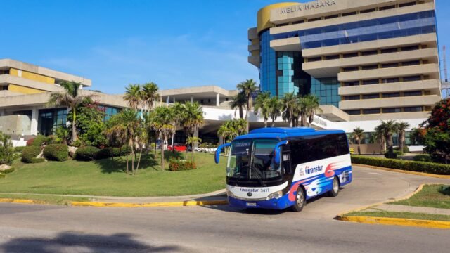 Vue-d-un-etablissement-de-Melia-Hotels-International-a-La-Havane-a-Cuba-le-21-juillet-2026-Le-groupe.jpeg