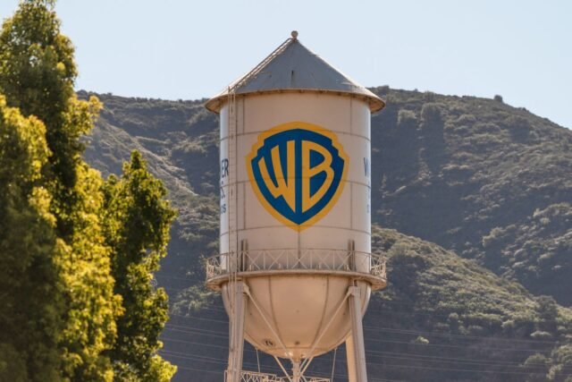 Warner_Bros_693_3.jpg