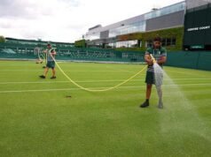 Wimbledon ធានាថាតុលាការរបស់ខ្លួននៅតែមានពណ៌បៃតងខៀវខ្ចី ខណៈទីលានក្នុងទីក្រុងឡុងដ៍ផ្សេងទៀតមានកម្ដៅខ្លាំង