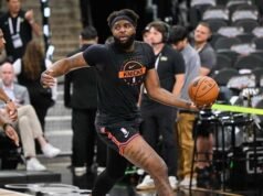 Mitchell Robinson និយាយថារបួសមុនពេលការប្រកួត NBA Finals គឺជាលទ្ធផលនៃការបុកឡានដឹកទំនិញដោយបារម្ភពីបងប្រុសរបស់គាត់