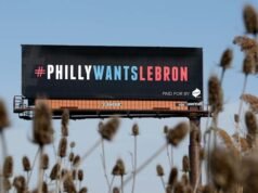 LeBron James បានជ្រើសរើស Philadelphia ប្រាំបីឆ្នាំបន្ទាប់ពីផ្ទាំងប៉ាណូបានអង្វរគាត់ឱ្យចូលរួមជាមួយ 76ers