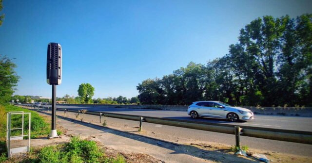 apres-une-dispute-il-abandonne-sa-compagne-en-plein-milieu-de-l-autoroute-quelle-amende-risque-t-il.jpeg