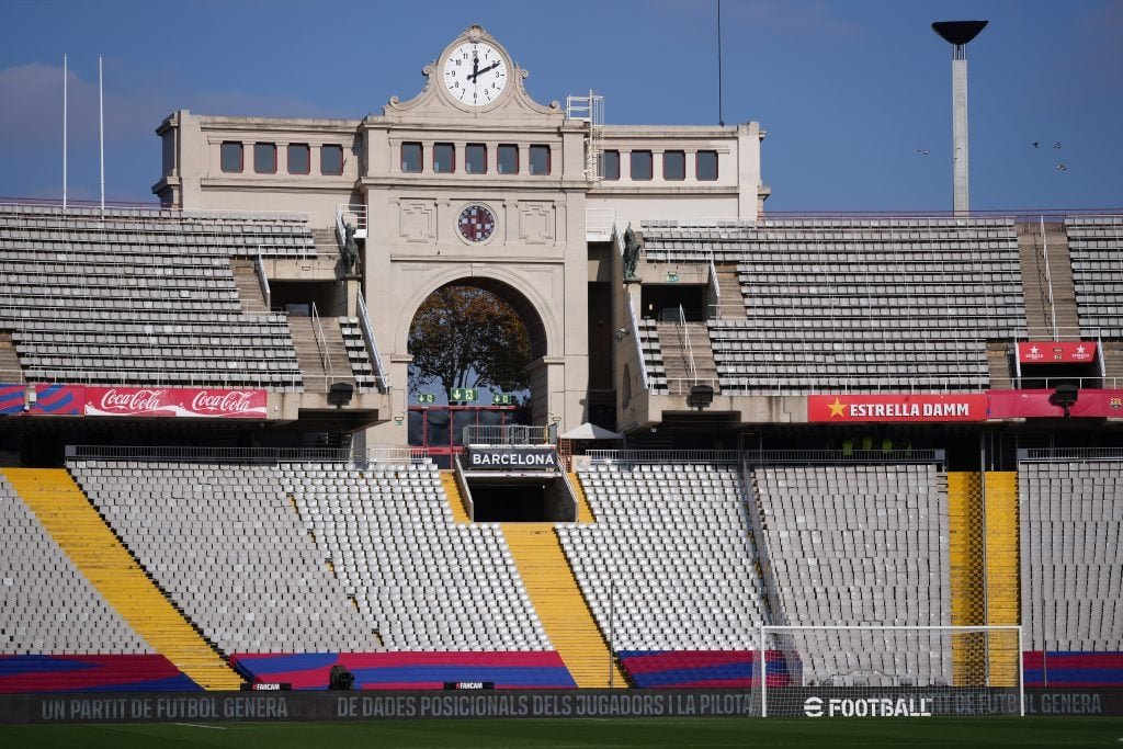 BARCELONA, SPAIN - ខែវិច្ឆិកា 30: ទិដ្ឋភាពទូទៅនៃកីឡដ្ឋាន មុនពេលការប្រកួត LaLiga រវាង FC Barcelona និង UD Las Palmas នៅក្រុមហ៊ុន Estadi Olimpic Lluis នៅថ្ងៃទី 30 ខែវិច្ឆិកា ឆ្នាំ 2024 ក្នុងទីក្រុង Barcelona ប្រទេសអេស្ប៉ាញ។ (រូបថតដោយ Alex Caparros / Getty Images)