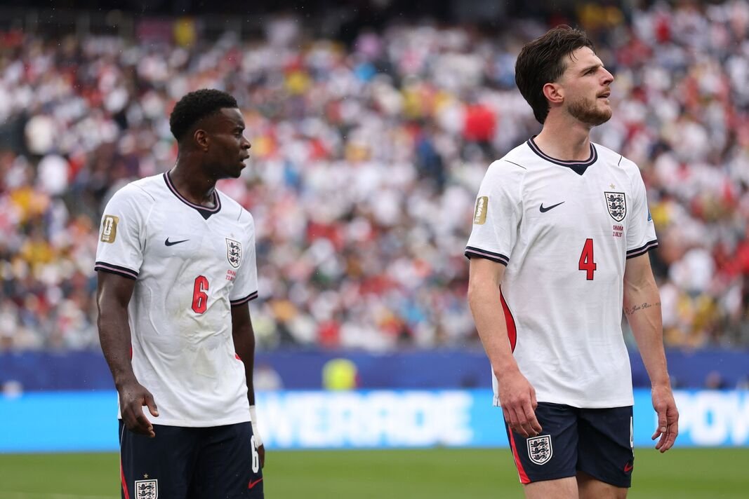 Declan Rice និង Marc Guehi បានបាត់ខ្លួនពីការហ្វឹកហាត់ជាមួយ Reece James