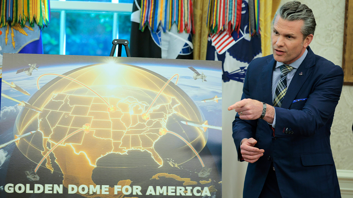 Pete Hegseth ដំបូលមាស