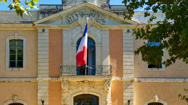 https3A2F2Fwww.franceinfo.fr2Fpictures2FyhWwbZy5RO7wzAaQXY8sm57kH-Y2F0x16483A3516x36262F1500.jpeg