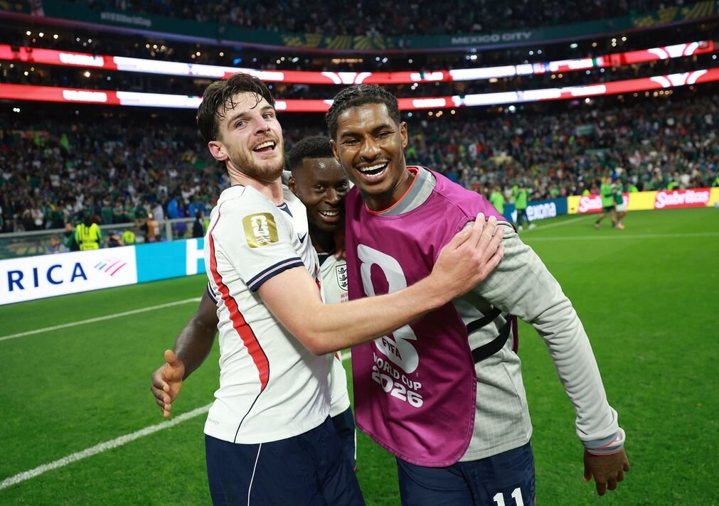 Marcus Rashford អបអរជាមួយ Declan Rice