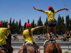 Tour de France 2026. អ្នកទស្សនានៅលើខ្នងសេះ ទេសភាពដ៏អស្ចារ្យ ទុក្ខលំបាករបស់ De Lie… រូបភាពគួរឱ្យចាប់អារម្មណ៍ពីថ្ងៃទី 2 នៃ Grande Boucle