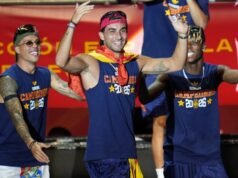 Barcelona កំពុងរៀបចំបន្តកុងត្រាវីរបុរស World Cup ប៉ុន្តែការចាកចេញនៅតែជាលទ្ធភាពពិតប្រាកដ