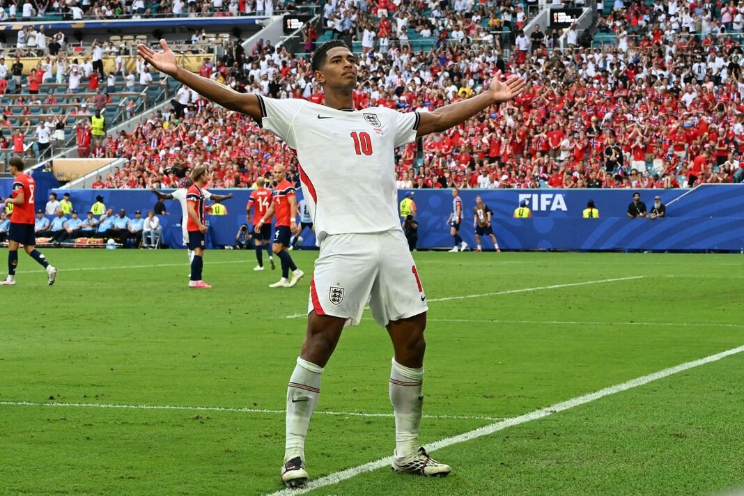 TOPSHOT-FBL-WC-2026-MATCH99-NOR-ENG