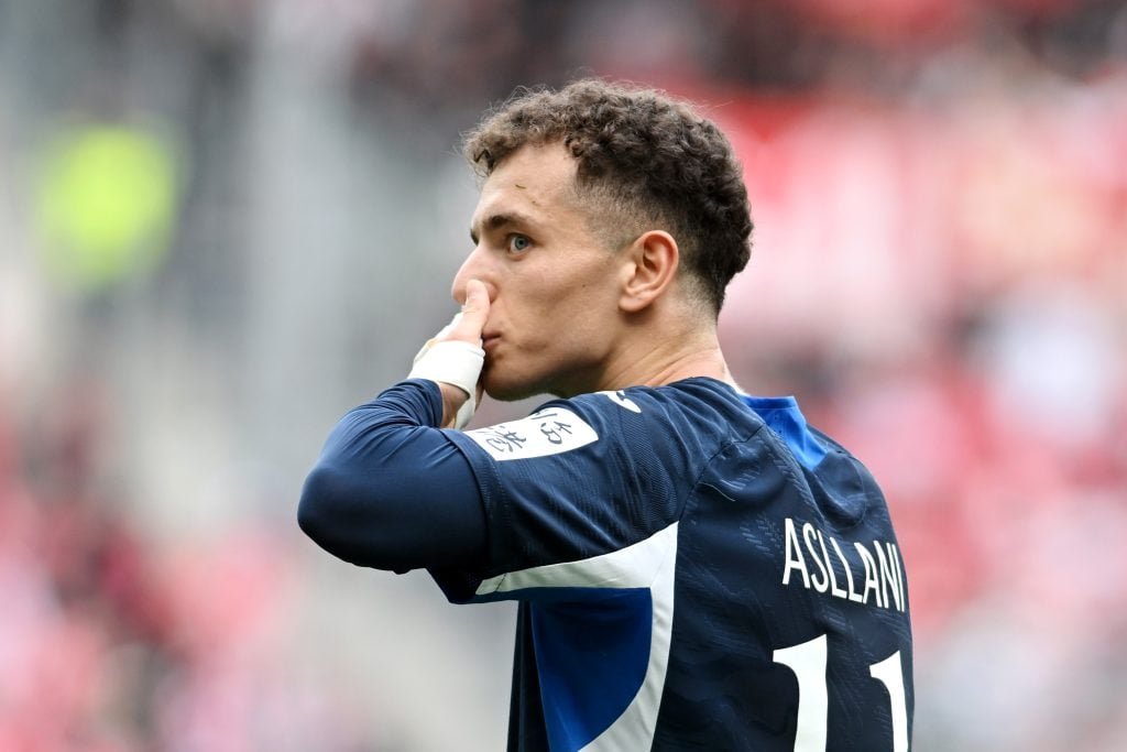 Fisnik Asllani មកពី TSG 1899 Hoffenheim